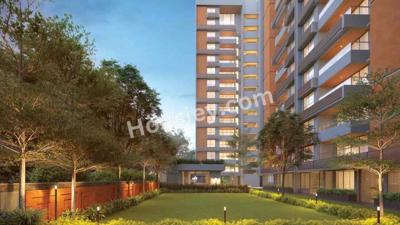 HR Eliseo 2 Ahmedabad
