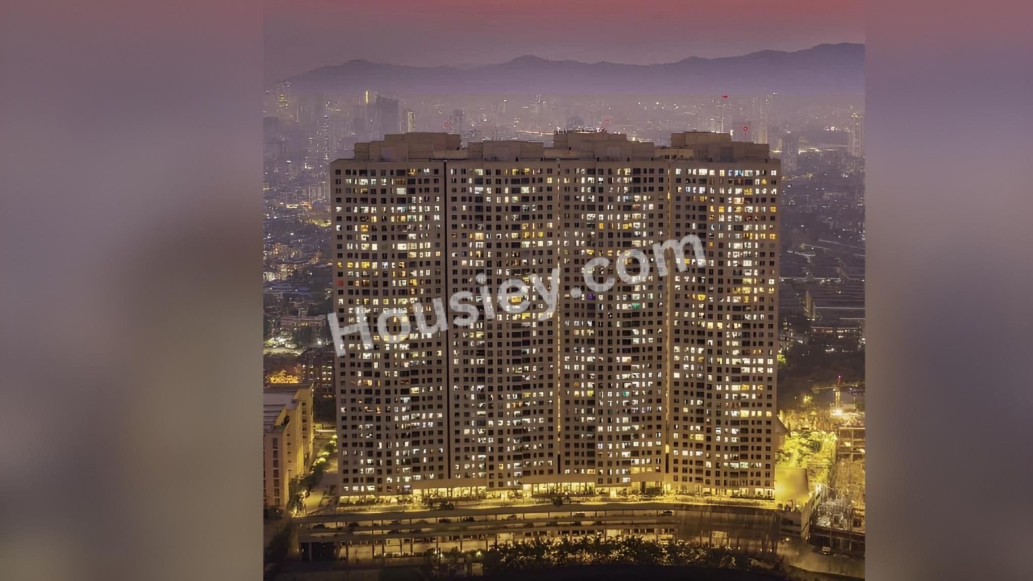 Rustomjee La Familia