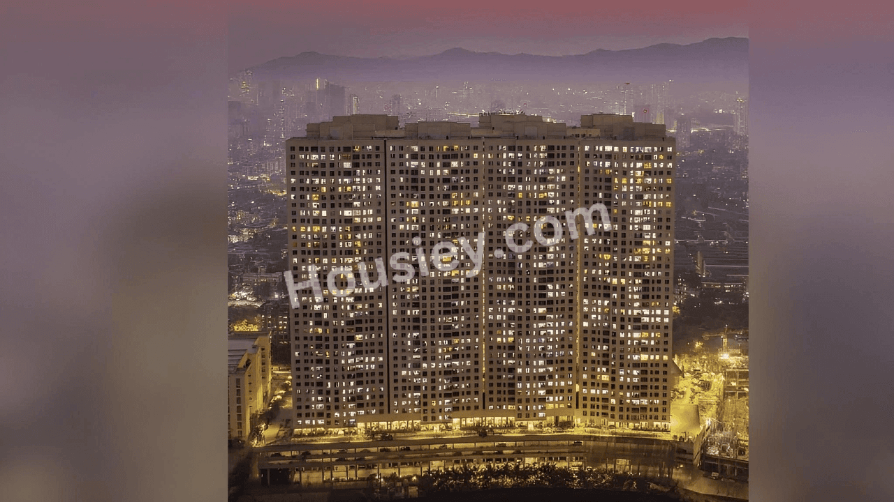 Rustomjee La Familia