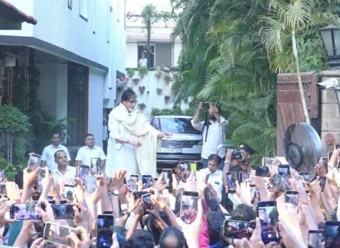 Amitabh Bachchan House Photo Gallery