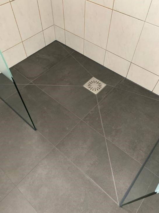 Are Sloping Floors and Drainage Direction Important