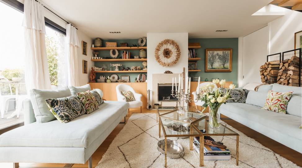 What Is the Ideal Living Room Size as per Vastu