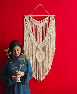 Which Decorative Items Can Be Considered Unique Housewarming Gifts