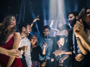 Bangalore vs Mumbai Nightlife: Which City Offers More Fun? Bangalore vs Mumbai Nightlife: Which City Offers More Fun?