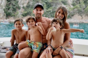 Lionel Messi Age Height Family Details